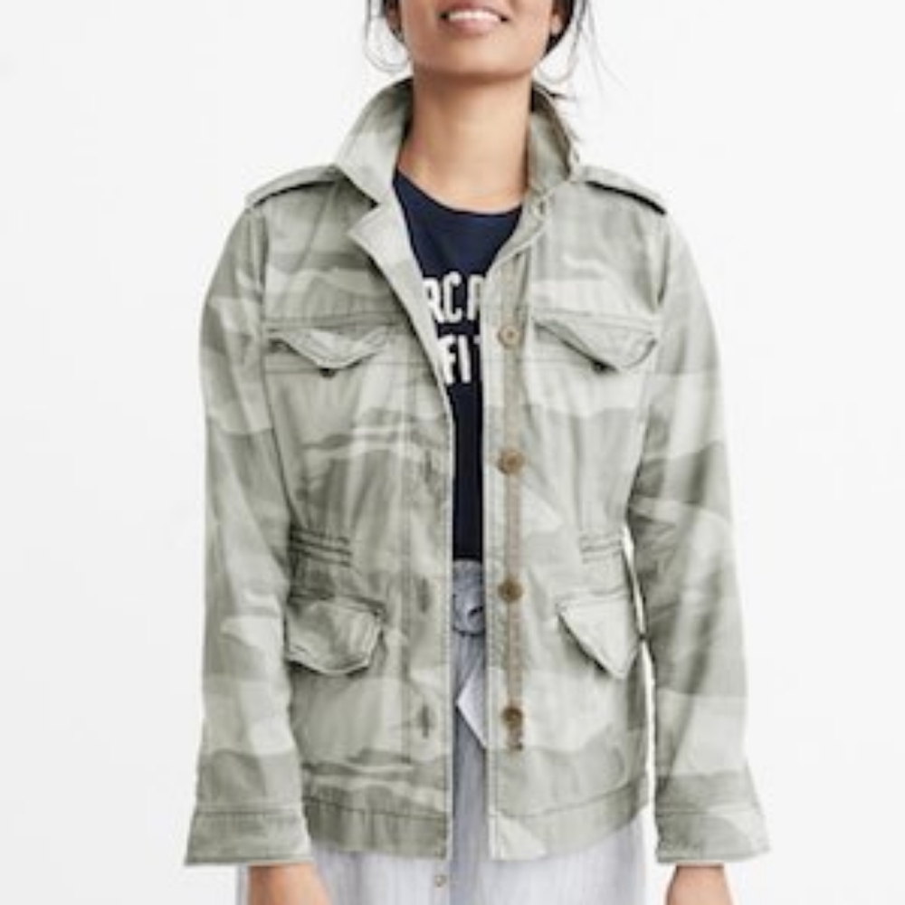 Abercrombie & Fitch Camo Print Utility Jacket Size M